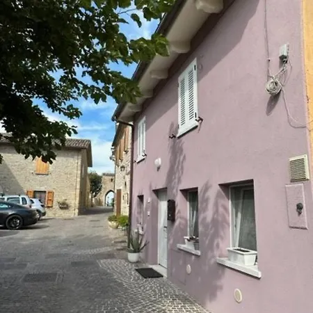 Casa Indipendente In Un Bellissimo Borgo Casa de Férias *