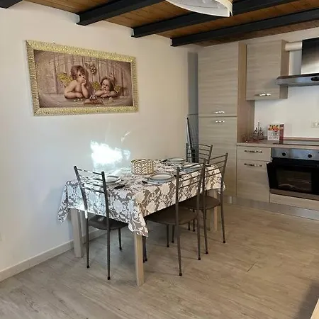Casa Indipendente In Un Bellissimo Borgo SantʼIppolito