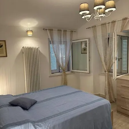 Casa Indipendente In Un Bellissimo Borgo Casa de Férias