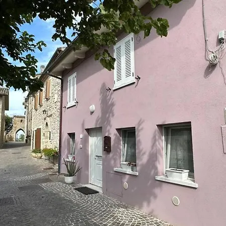 Casa Indipendente In Un Bellissimo Borgo Casa de Férias *